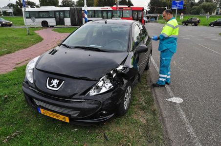 Weer een aanrijding aan de Kloosterheulweg Waalwijk