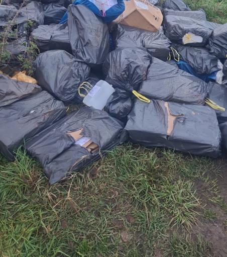 Drugsafval gedumpt aan de Schutskooiweg Waalwijk