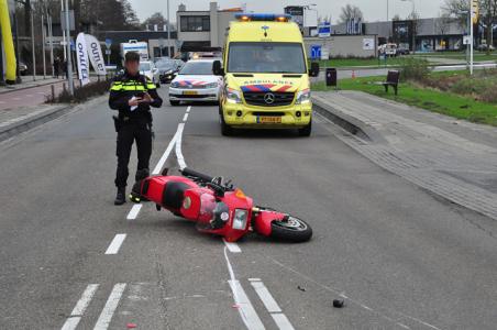 Motorrijder onderuit aan de Prof. Asserweg Waalwijk