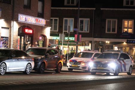 Meerdere eenheden van de politie rukken uit naar de Grotestraat Waalwijk