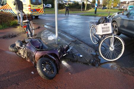 Fietser en scooterrijder gewond na botsing in Waalwijk