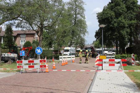 Straat tijdelijk afgesloten vanwege gaslek aan de Burgemeester van Grotenhuisstraat Waalwijk