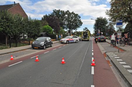 Vrouw raakt gewond na aanrijding in Waalwijk