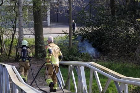 Klein bosbrandje aan het Halve Zolenpad Waalwijk