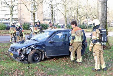 Bestuurder en passagiers op de vlucht na aanrijding aan de Ambrosiusweg Waalwijk