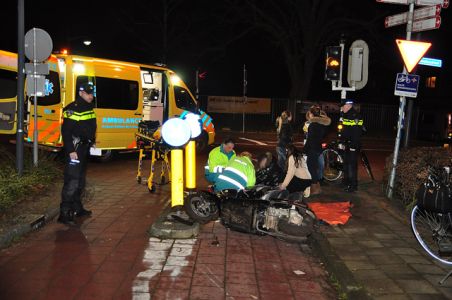 2 jongens gewond na val van snorscooter aan de St. Antoniusstraat Waalwijk