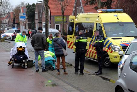 Vrouw raakt zwaargewond na aanrijding aan de Burg. Smeelelaan Waalwijk