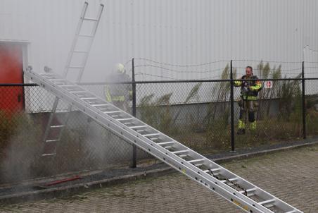 Brandweer rukt uit voor buitenbrand aan de Spuiweg Waalwijk