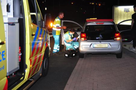 Man ligt onwel in zijn auto aan de Altenaweg Waalwijk