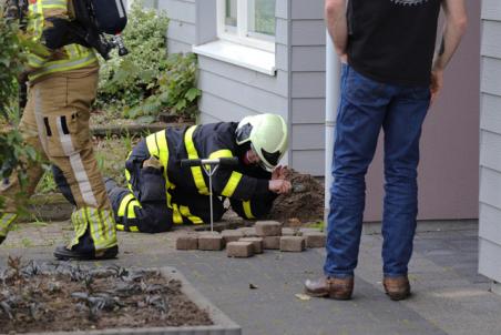 Gaslek in voortuin aan de Burgemeester van Heystlaan Waalwijk