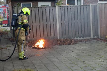Brandweer blust klein brandje Andreas Zijlmansstraat Waalwijk