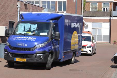 Geldwagen strandt met pech bij winkelcentrum De Els Waalwijk