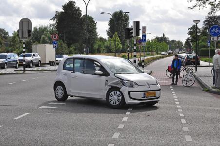 Aanrijding op kruising Putstraat Waalwijk