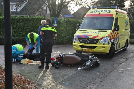 Scooterrijdster gewond door ongeval met auto aan de Akkerlaan Waalwijk