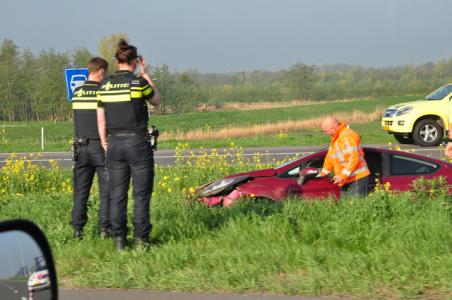 Automobilist verliest macht over het stuur in Waalwijk