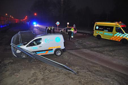 Bestuurder raakt gewond bij ongeval aan de Taxandriaweg Waalwijk