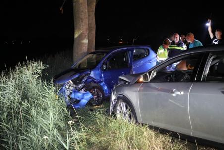 Drie gewonden bij botsing tussen twee auto&#039;s in Waalwijk