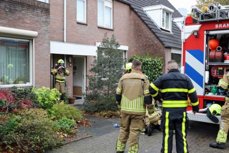 Vrouw raakt gewond bij woningbrand aan de Amstel Waalwijk