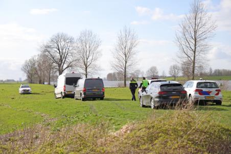 Politie vindt lichaam in Bergsche Maas Waalwijk