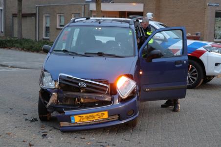 Aanrijding op kruising aan de Prof. Nolenslaan Waalwijk