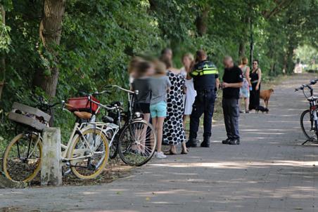 Wielrenner in Waalwijk gewond na botsing met kind