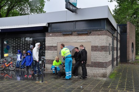 Update: Man niet beroofd van pinpas, maar onwel geworden aan de Dr. Ringersstraat Waalwijk