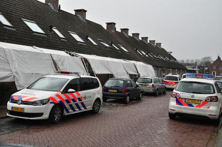 Politiehelikopter boven Waalwijk: Man en vrouw aangehouden aan de Stijn Streuvelsstraat Waalwijk