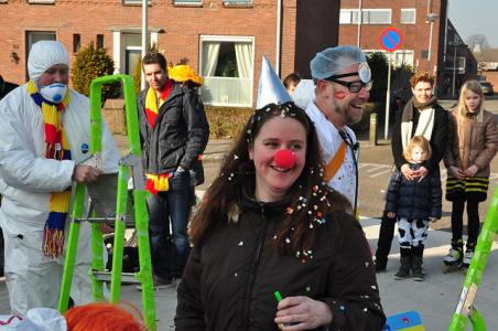 Optocht in Schoenlapperslaand Waalwijk