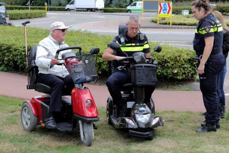 Vrouw op scootmobiel raakt lichtgewond aan de Taxandriaweg Waalwijk