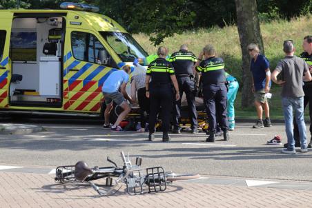 Meisje zwaargewond na aanrijding met auto aan de Floris V-laan Waalwijk
