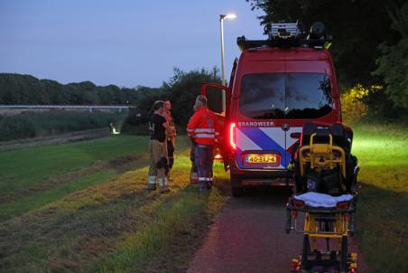 Grote zoekactie bij Westelijke Niedijk na vondst achtergelaten tas langs de sloot