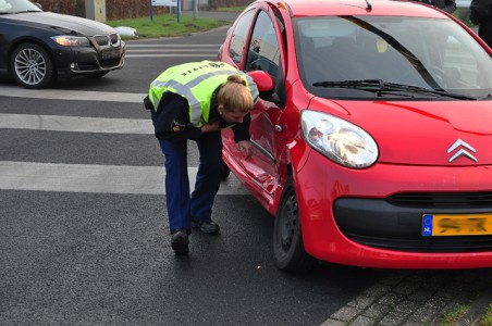 Weer een aanrijding op beruchte kruising aan de Kleiweg Waalwijk