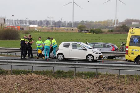 Bestuurder gewond na aanrijding op de A59 (Maasroute) Waalwijk
