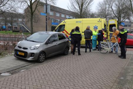 Man op fiets raakt gewond na aanrijding met auto aan de Groen van Prinstererlaan Waalwijk