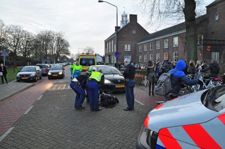 Scholiere aangereden aan de DR. Mollerlaan Waalwijk