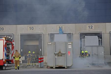 Bol.com ontruimd vanwege brand in papiercontainer aan de Kroonweg Waalwijk