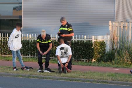 Drie jongens in de boeien geslagen na bedreiging met mes in bus aan het Vredesplein Waalwijk
