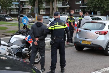 Politie houdt elf personen aan Groenewoudlaan Waalwijk