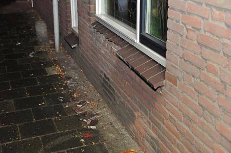 Auto ramt huis in Waalwijk en vlucht