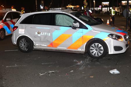 Politieagent raakt gewond na ongeval op de kruising Professor Kamerlingh Onnesweg Waalwijk