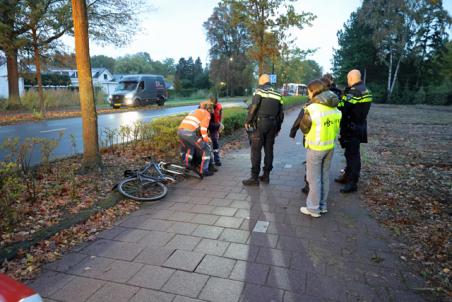 Fietser gewond bij botsing met elektrische scooter aan de Akkerlaan in Waalwijk Fietser gewond bij botsing met elektrische scooter aan de Akkerlaan in Waalwijk