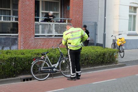 Automobilist rijdt door na aanrijding aan de Grotestraat in Waalwijk