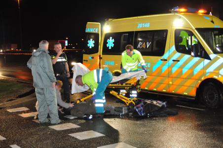 Scooterrijder gewond na botsing met auto in Waalwijk