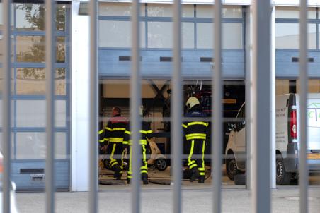 Brandweer rukt uit voor nacontrole bij bedrijf aan de Havenweg Waalwijk