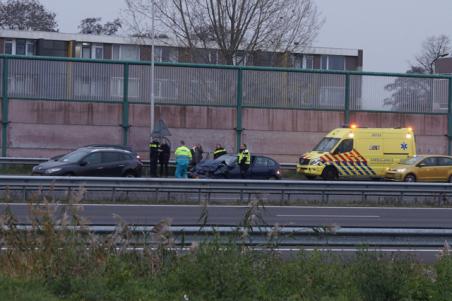Gewonde bij botsing met drie auto&#039;s op A59 bij Waalwijk