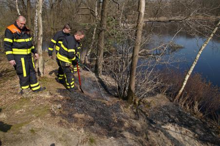 Brandje in bos bij Waalwijk is mogelijk aangestoken
