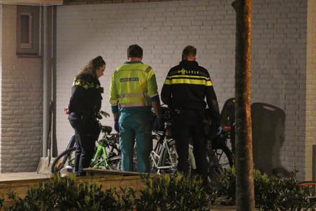 Politie en ambulance rukken uit naar het Willaertpark Waalwijk