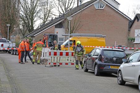 Gaslek tijdens graafwerkzaamheden aan de Sem Dresdenstraat Waalwijk