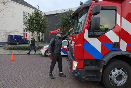 Brandweer Waalwijk organiseert realistische vaardigheidsdag: ‘Alles moet kloppen alsof het echt is’