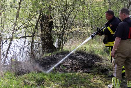 Buitenbrandje in bossen aan de Drunenseweg Waalwijk